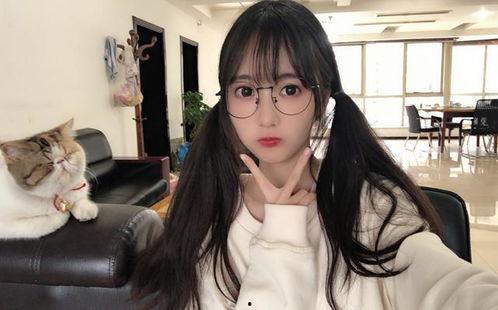 娱乐吃瓜酱剪发视频下载,解锁时尚新发型，轻松get潮流剪裁技巧